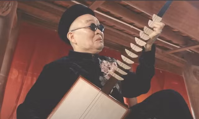 Đạo diễn đính chính về cảnh quay có nghệ sĩ Xuân Hinh 