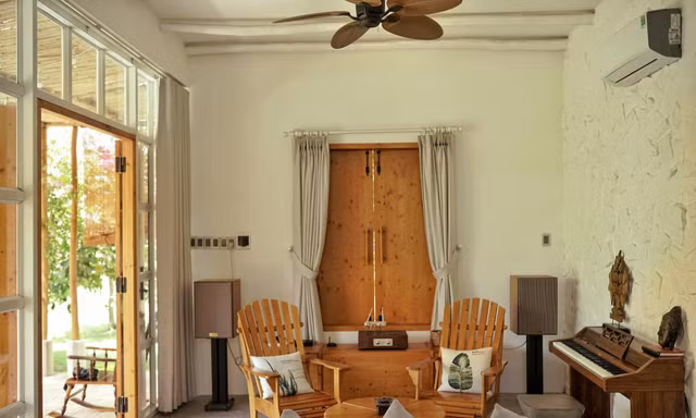 Con trai cải tạo nhà cấp 4 siêu nhỏ thành villa nghỉ dưỡng cho mẹ