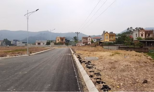 Hết 'cơn sốt', đất nền Bắc Giang, Bắc Ninh lao dốc khiến NĐT rậm rịch bán tháo