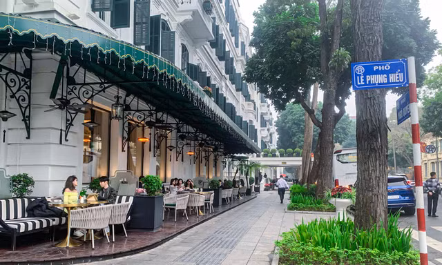 Cận cảnh vỉa hè một số tuyến phố đủ điều kiện cho thuê ở Hà Nội