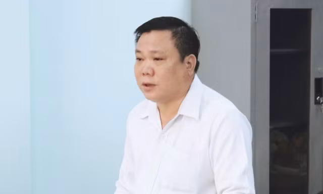 Ông Lê Thành Công vừa bị kỷ luật "cảnh cáo"
