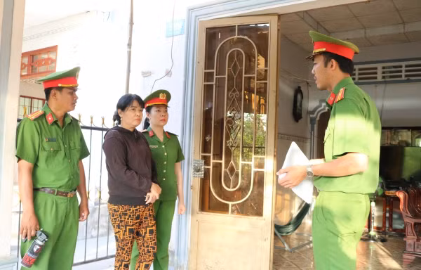 Bắt nữ chủ hụi chiếm đoạt gần nửa tỷ đồng
