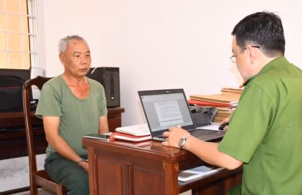 Giả danh công an chiếm đoạt hơn 1 tỷ đồng