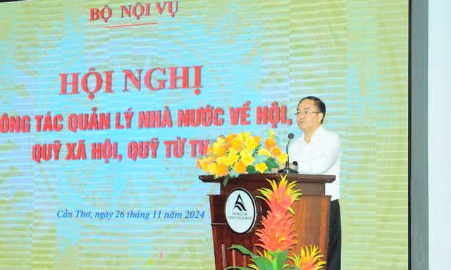 Thứ trưởng Bộ Nội vụ nói về tinh gọn bộ máy