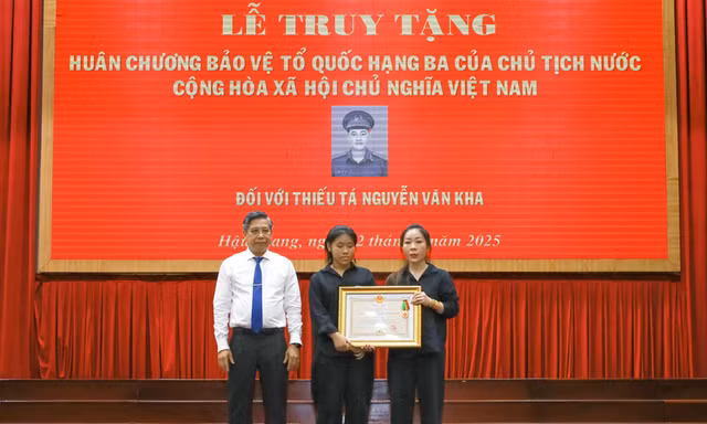 Truy tặng Huân chương cho thiếu tá công an hy sinh khi làm nhiệm vụ