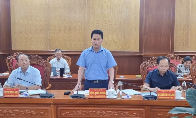 Bộ trưởng Bộ Tài nguyên và Môi trường làm việc với tỉnh Vĩnh Long