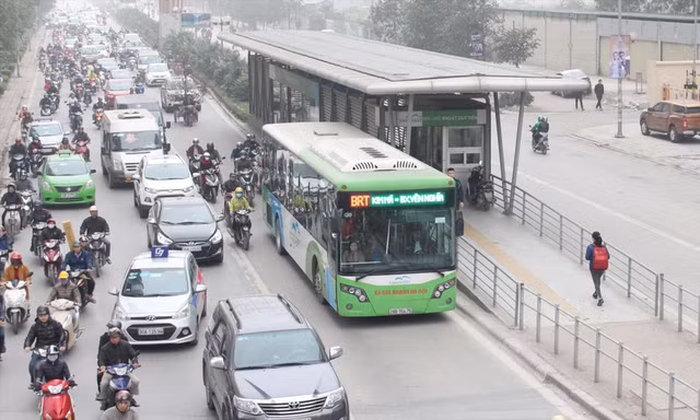 Chuyên gia đề nghị tổ chức lại, tối ưu hoá tuyến buýt nhanh của Hà Nội