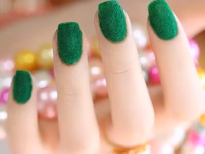 Cơn sốt lạ – nail nhung