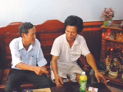 Cả xã đổ xô đi tìm trầm