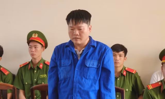 Nhiều lần đốt nhà họ hàng của bạn gái để níu kéo tình cảm