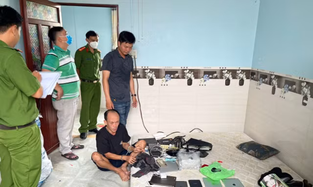 Vừa ra tù, tên trộm khét tiếng ở An Giang lại xộ khám 