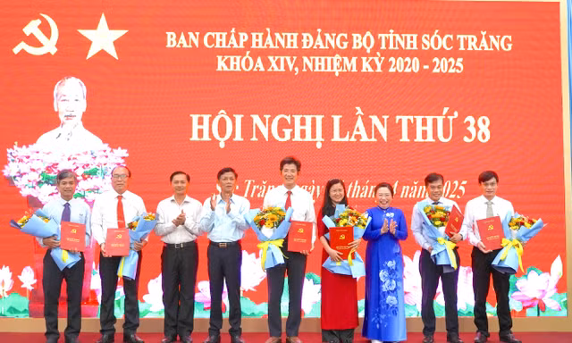 Sóc Trăng - Vĩnh Long sáp nhập báo và đài