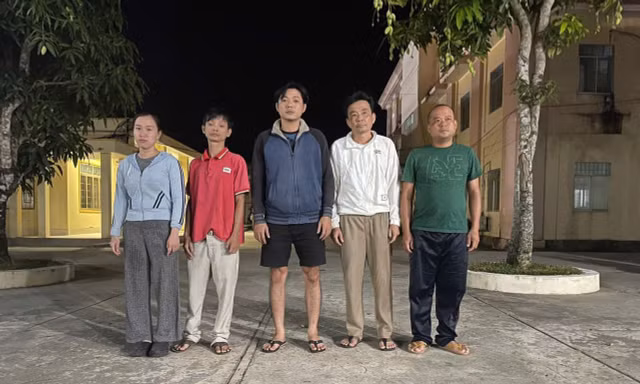 Phá đường dây cá độ bóng đá qua mạng hơn 400 tỷ đồng