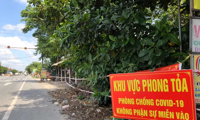 Một phó hiệu trưởng cùng 3 người thân ở Tiền Giang dương tính với SARS-CoV-2 