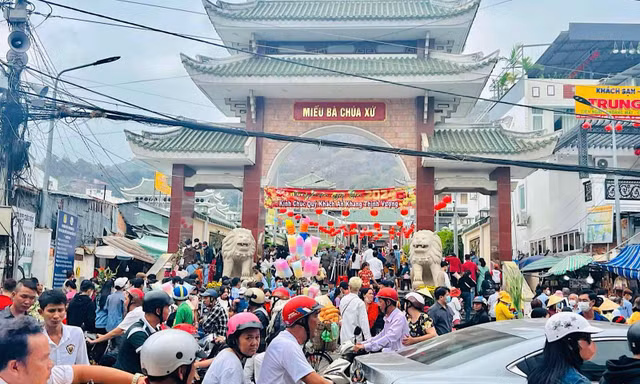 An Giang có thể miễn phí vào khu du lịch Núi Sam trong 7 ngày lễ hội Vía Bà Chúa xứ