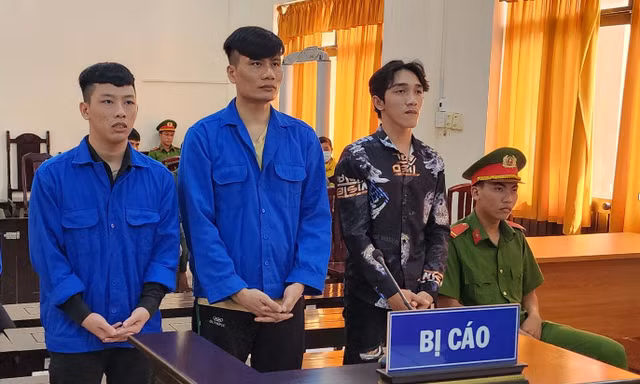 Tuyên án ngư phủ phóng hoả đốt nhà kho của chủ làm cháy lan nhiều tàu cá ở Kiên Giang