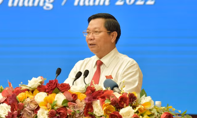 Giám đốc Sở Y tế Kiên Giang Hà Văn Phúc thôi giữ các chức vụ