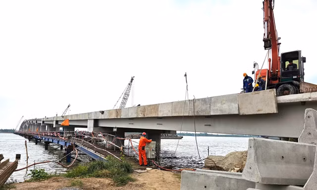 Dự án xây cầu Đại Ngãi 2 bứt tốc, sẵn sàng thông xe dịp 30/4