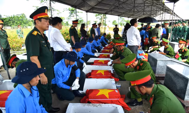 Kiên Giang tổ chức Lễ truy điệu, an táng 28 hài cốt liệt sĩ