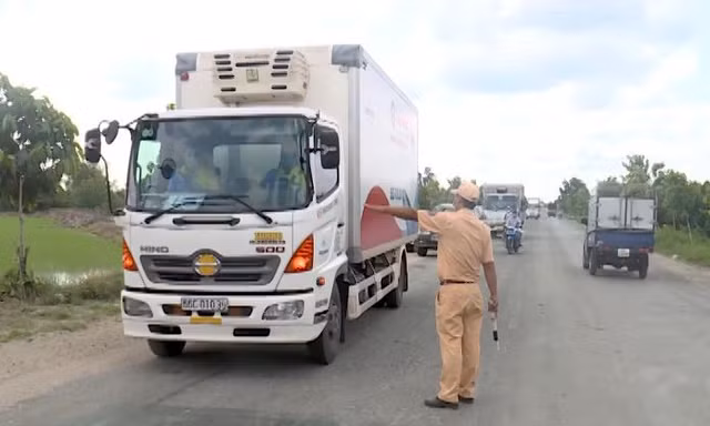 Kiên Giang kiểm soát chặt người về từ vùng dịch