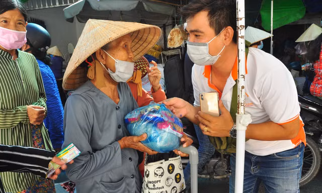 'Chợ 0 đồng' lan tỏa nghĩa tình trong mùa dịch COVID-19 