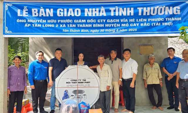 Căn nhà mới giúp dân làm nền tảng thoát nghèo