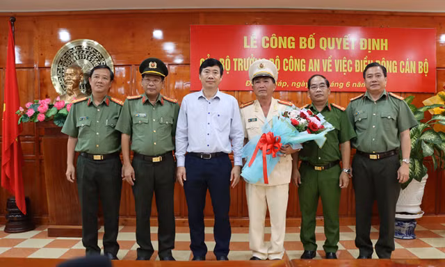 Phó giám đốc công an Đồng Tháp