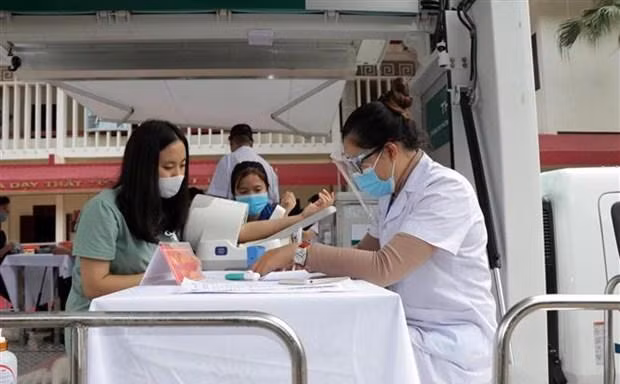 Bản tin 8H: Quỹ vắc xin phòng COVID-19 đã nhận được 8.787 tỷ đồng