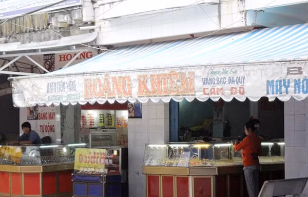 Chi cục Thuế huyện Đầm Dơi: Tiêu xài tùy tiện, 'thả' đại gia