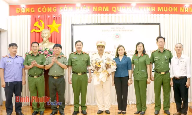 Công an tỉnh Bình Phước công bố các quyết định về công tác cán bộ