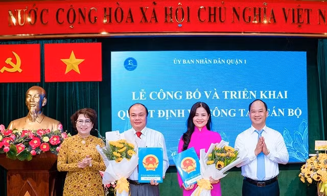 TP.HCM điều động, bổ nhiệm nhiều hiệu trưởng, trưởng phòng GD-ĐT