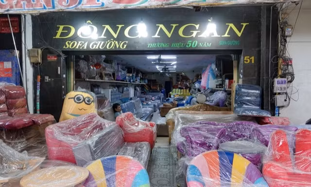 Chủ tiệm nội thất ở TPHCM: Thu 100 triệu đồng/tháng vẫn không trụ nổi!
