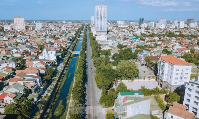Đề xuất sáp nhập phố biển Cửa Lò về thành phố Vinh