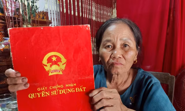 Vụ góa phụ nghèo có nguy cơ mất đất: Yêu cầu kiểm điểm cán bộ xã và phòng TN&MT