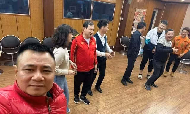 Chỉ một bức ảnh cũng khiến khán giả yên tâm rằng 'Táo Quân 2025' sẽ 'đỉnh nóc kịch trần'