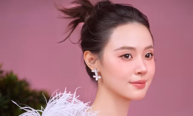Đang bận rộn chuẩn bị cho đám cưới, Midu lại phải đón nhận một tin kém vui