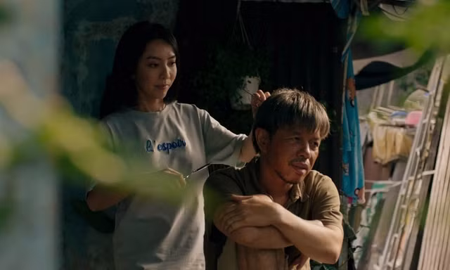 Phân đoạn 'chữa lành' nhất 'Con Nhót mót chồng': Càng gai góc càng cần được yêu thương