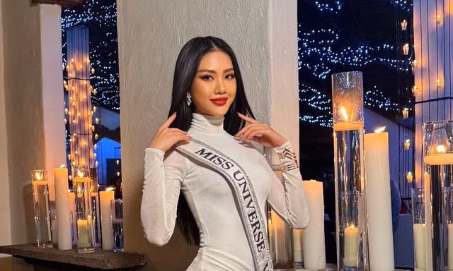 Đã không lọt Top, Bùi Quỳnh Hoa còn gặp "kiếp nạn váy áo" ở Chung kết Miss Universe