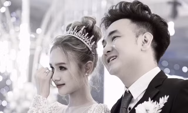 Khán giả thấy gì từ bài đăng thông báo chuyện ly hôn của Xoài Non và Xemesis?