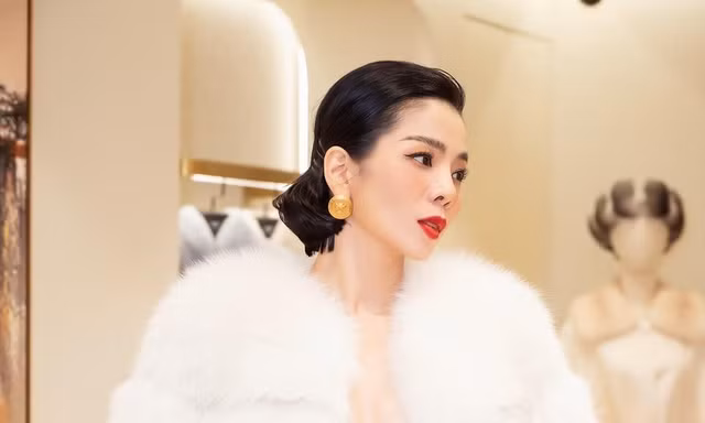 Ngoài sở thích kim cương và túi hiệu, Lệ Quyên còn có một đam mê sang chảnh khác