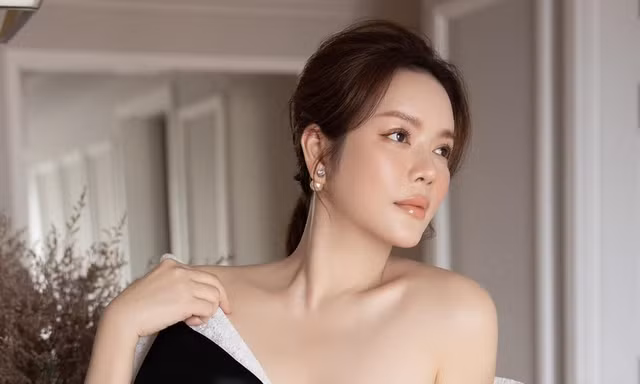 ‘Sốc’ nặng trước cơ ngơi của Lý Nhã Kỳ: Mua nguyên tòa chung cư 25 tầng rộng như mê cung