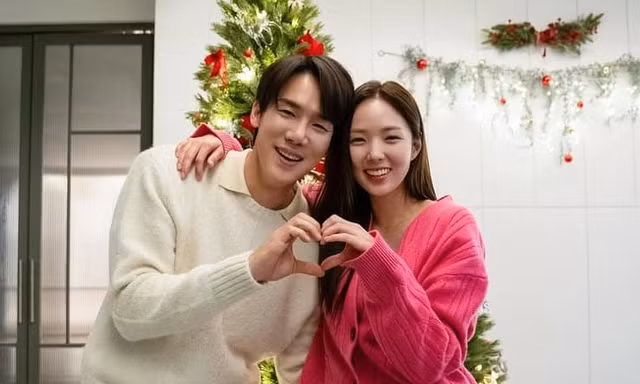 When The Phone Rings: Yeon Seok nói gì về Soo Bin mà khán giả thấy mờ ám?