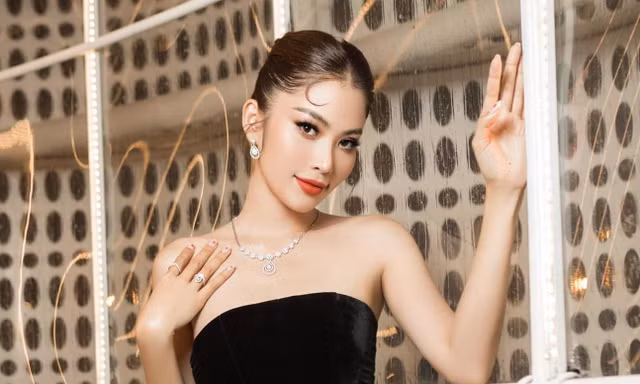 Bất chấp thất bại ở Hoa hậu Hoàn vũ Việt Nam 2022, Nam Anh ngày càng thăng hạng nhan sắc