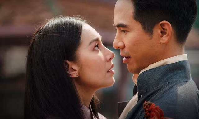 Kỳ tích không thể hiểu nổi của 'Ngược dòng thời gian để yêu anh' hé lộ gì về gu khán giả Việt?