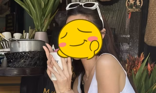 Nàng hậu đình đám nhất nhì châu Á có thú vui thưởng thức món ăn đường phố