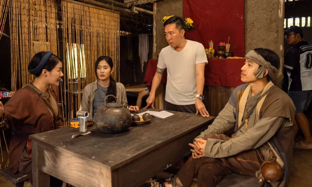 "Đèn Âm Hồn" sụt doanh thu vì đạo diễn đi vào vết xe đổ giống Trấn Thành?