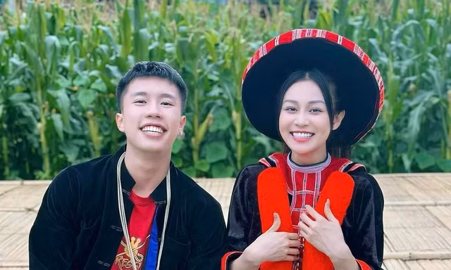 Nữ phụ Đi Giữa Trời Rực Rỡ: Trên phim bị dằn mặt, ngoài đời mẹ Chải rất cưng