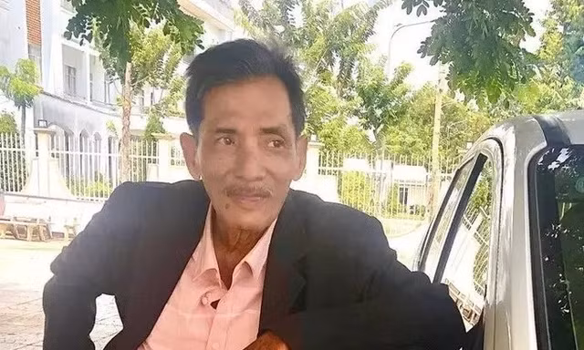 Sự thật phía sau clip diễn viên Thương Tín yếu ớt đi lang thang ngoài phố lúc nửa đêm