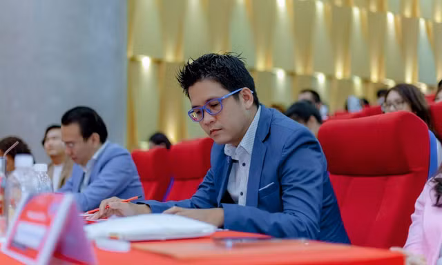 Chuyên gia hướng nghiệp Mr.Q biến nỗi lo chọn nghề thành cuộc thi Future Me