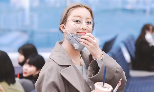 Jihyo (TWICE) từng gặp chuyện siêu xấu hổ chỉ vì thói quen để mặt mộc ra đường